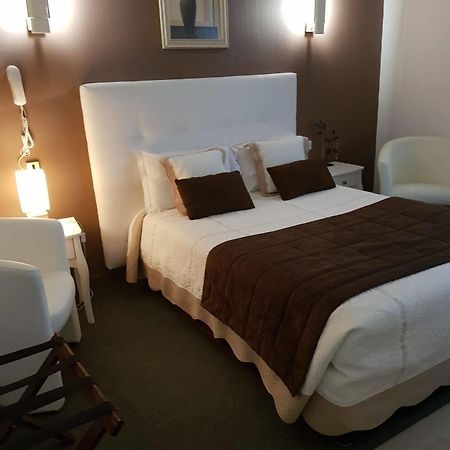 Hotel Christina Шатору Экстерьер фото