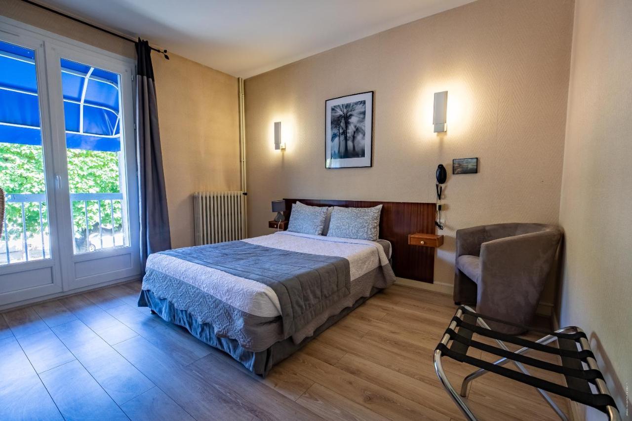 Hotel Christina Шатору Экстерьер фото