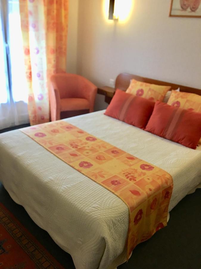 Hotel Christina Шатору Экстерьер фото