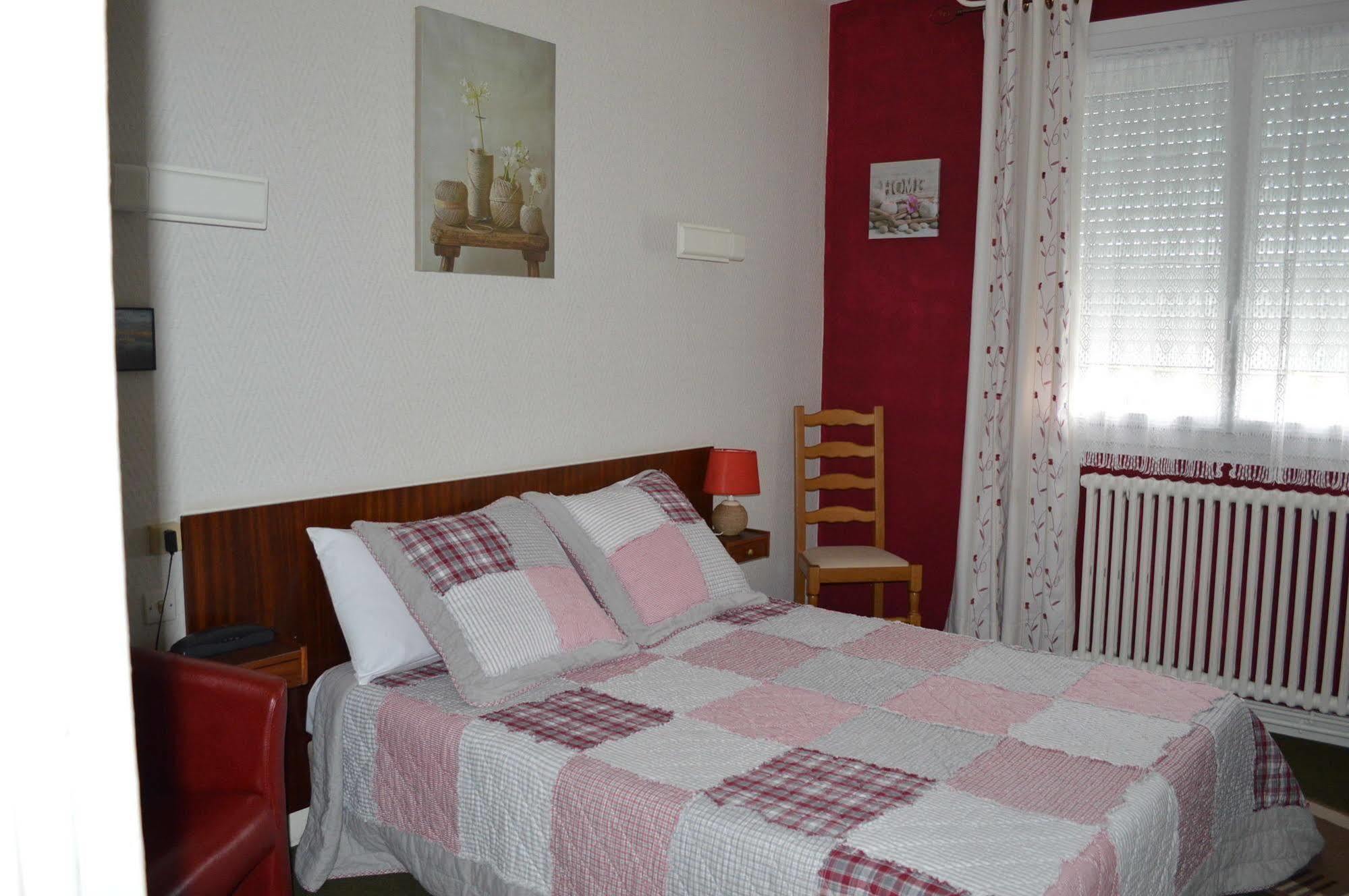 Hotel Christina Шатору Экстерьер фото